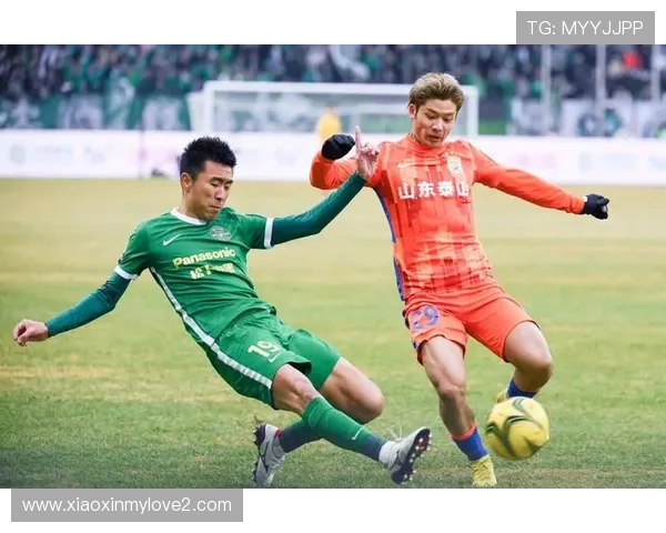 原浙江后卫董宇加盟青岛西海岸